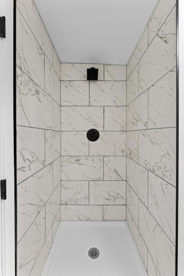 4025 Williams St, Downers Grove, IL 60515 - full bath with a tile shower
