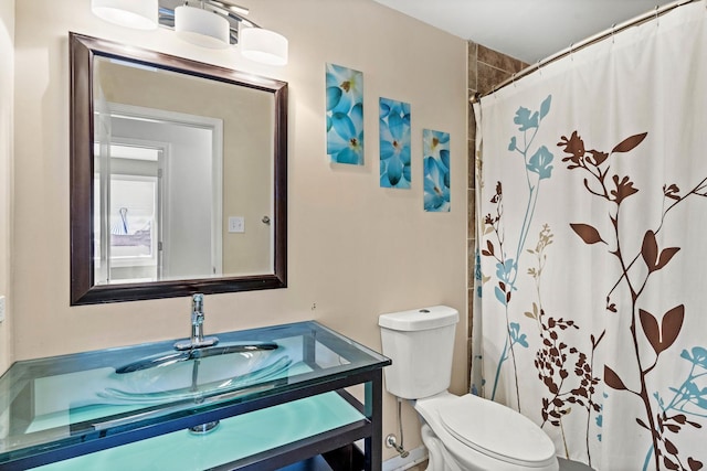 18140 Crystal Ln, Lansing, IL 60438 - full bath with vanity and a shower with shower curtain