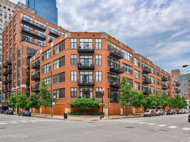333 W Hubbard St Unit 1006, Chicago, IL 60654 - view of apartment building / complex