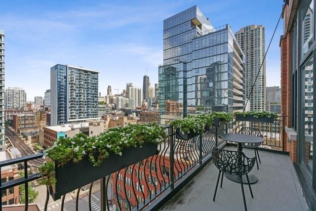 333 W Hubbard St Unit 1006, Chicago, IL 60654 - balcony with a skyline view