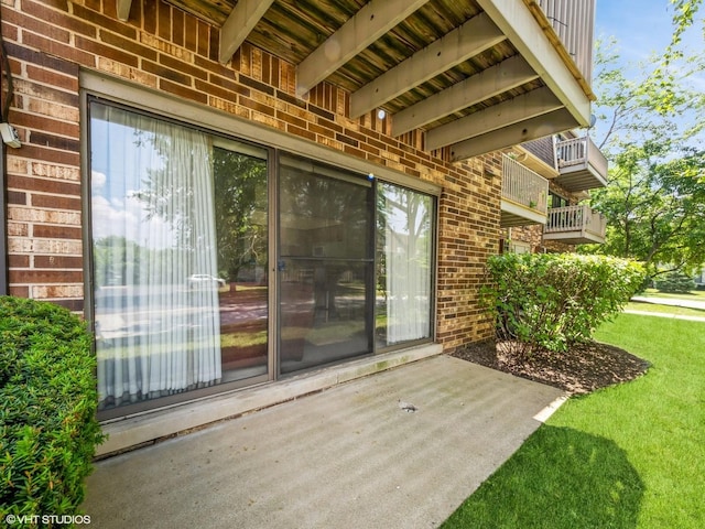 249 W Court Of Shorewood Unit 1B, Vernon Hills, IL 60061 - view of patio / terrace