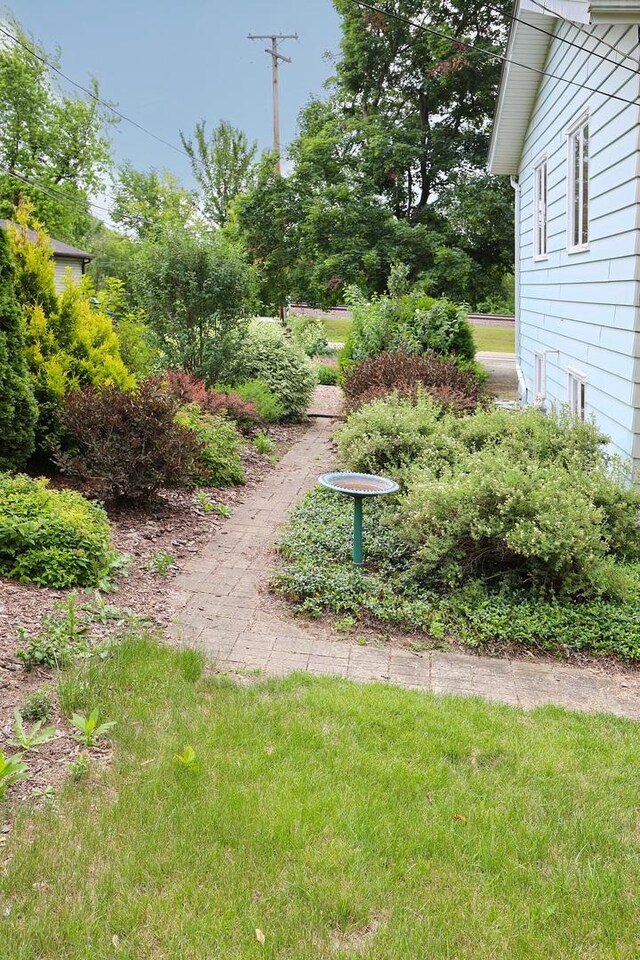 28W650 High Lake Rd, West Chicago, IL 60185 - photo 10