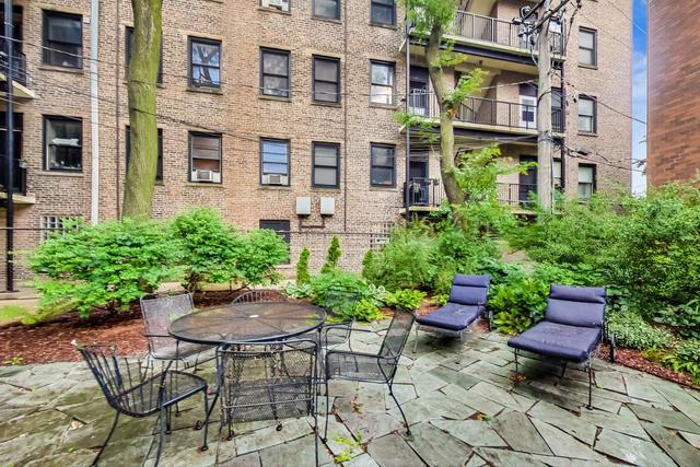 622 W Waveland Ave Unit 2W, Chicago, IL 60613 - view of patio with outdoor dining space