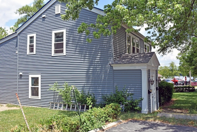 516 Clifton Dr, Round Lake Park, IL 60073 - view of side of home