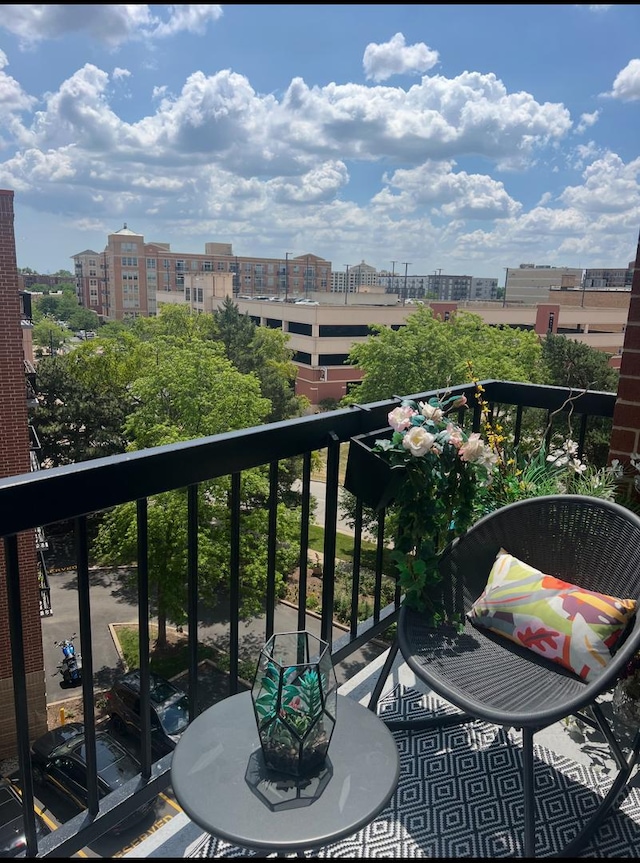 1470 Jefferson St Unit 602, Des Plaines, IL 60016 - balcony featuring a view of city
