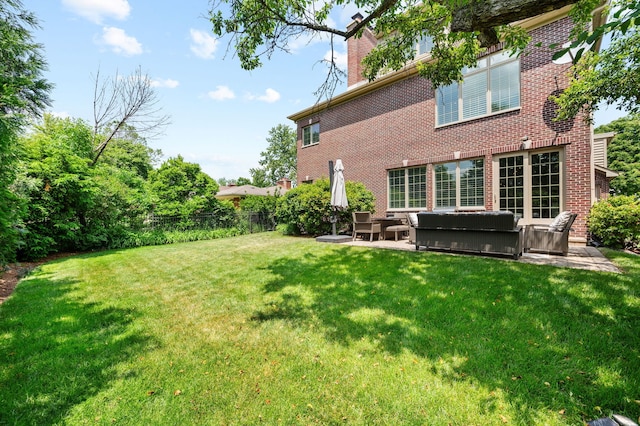 2115 Washington Ave, Wilmette, IL 60091 - view of yard featuring an outdoor hangout area and a patio