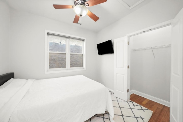 4809 S Wabash Ave Unit 3, Chicago, IL 60615 - bedroom with light wood finished floors, a ceiling fan, and a closet