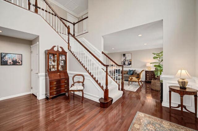 9 Olympic Dr, South Barrington, IL 60010 - photo 5