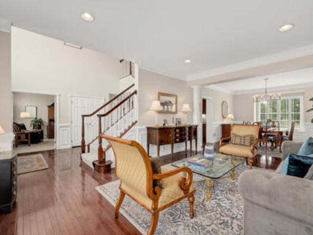 9 Olympic Dr, South Barrington, IL 60010 - photo 6