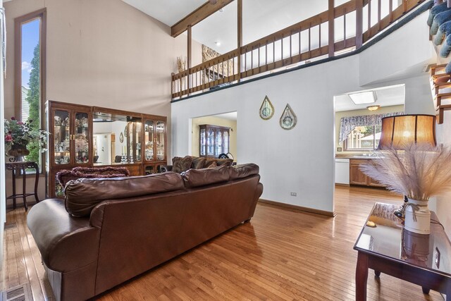 211 N Oltendorf Rd, Streamwood, IL 60107 - photo 4