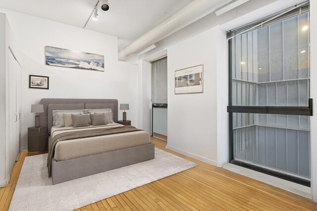 957 W Huron St Unit 2, Chicago, IL 60642 - photo 18
