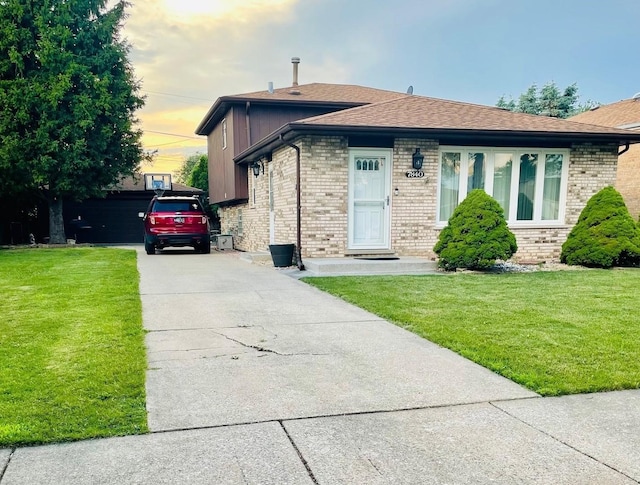 7840 Leclaire Ave, Burbank, IL 60459 - photo 1