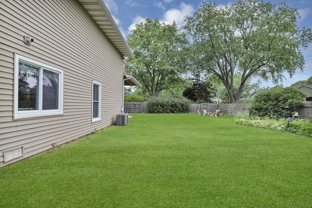 93 Faringdon Dr, Crystal Lake, IL 60014 - view of fenced backyard