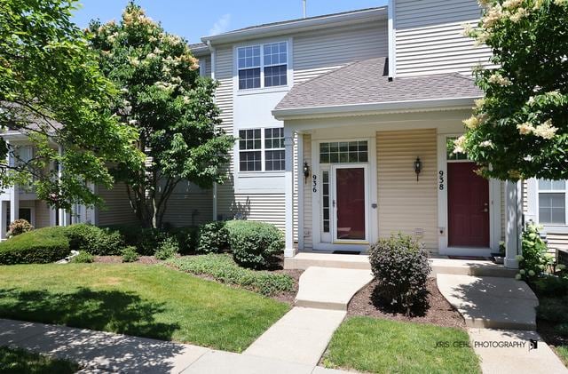 936 S Darla Ct, Waukegan, IL 60085 - photo 1