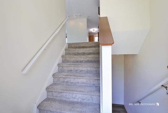 936 S Darla Ct, Waukegan, IL 60085 - photo 2