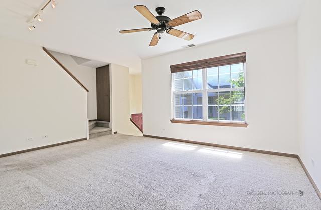 936 S Darla Ct, Waukegan, IL 60085 - photo 5