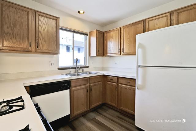 936 S Darla Ct, Waukegan, IL 60085 - photo 8