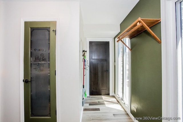 824 62nd St, Downers Grove, IL 60516 - corridor featuring light wood finished floors