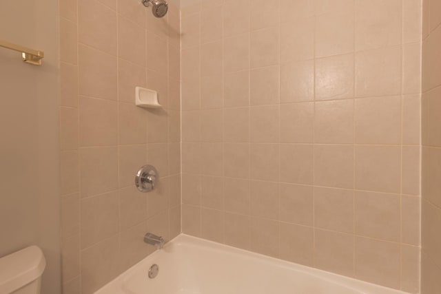 719 W 31st St Unit 2, Chicago, IL 60616 - bathroom featuring toilet and tub / shower combination