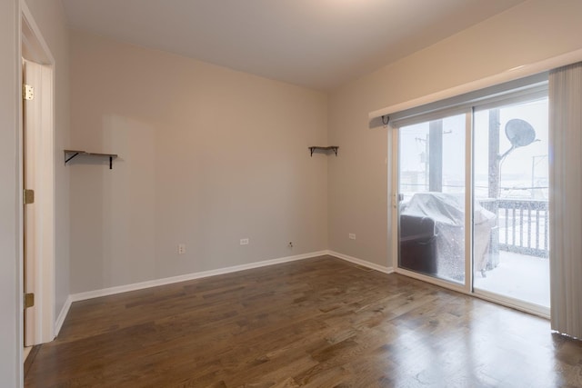 719 W 31st St Unit 2, Chicago, IL 60616 - unfurnished room featuring wood finished floors and baseboards