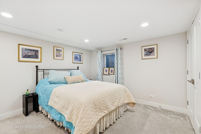 3118 River Falls Dr, Northbrook, IL 60062 - bedroom featuring light carpet and recessed lighting