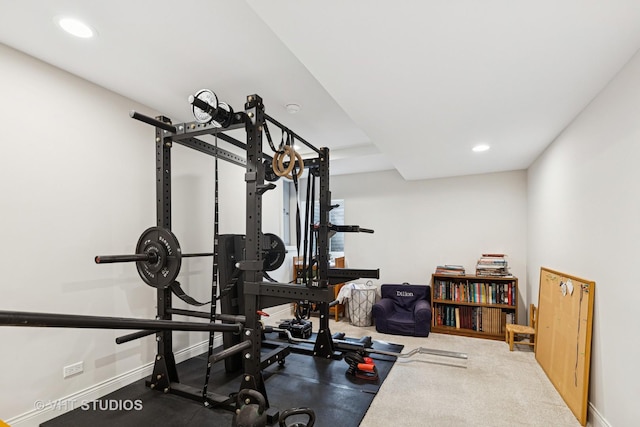3118 River Falls Dr, Northbrook, IL 60062 - workout area featuring baseboards and recessed lighting