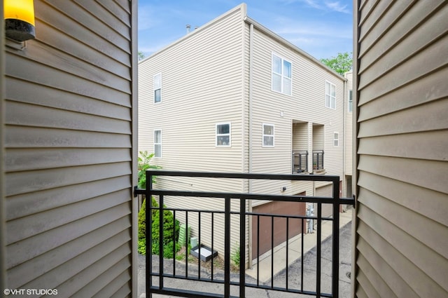 7272 N Rogers Ave, Chicago, IL 60645 - photo 13