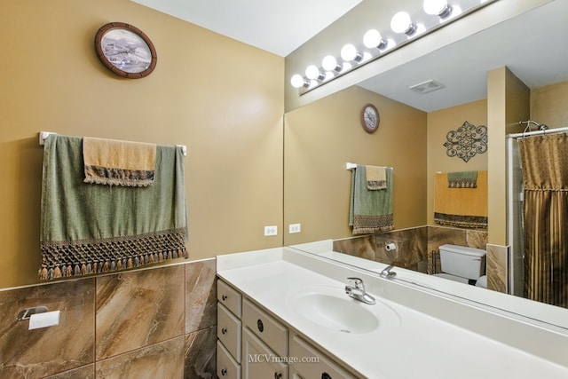 2943 Heather Ln, Montgomery, IL 60538 - bathroom with vanity and a shower with shower curtain