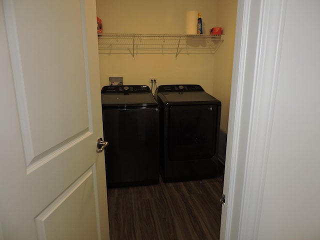 516 Wolverine Dr, Aurora, IL 60502 - laundry area with separate washer and dryer and dark wood-style floors