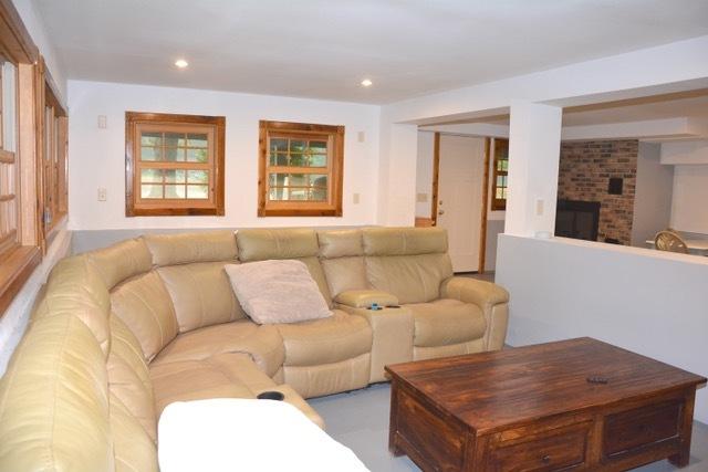 11028 Ventura Blvd, Machesney Park, IL 60115 - photo 27