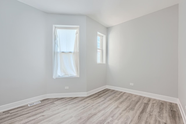 5359 S Marshfield Ave, Chicago, IL 60609 - spare room featuring light wood-style floors