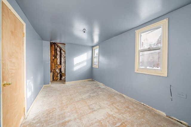 8545 S Saginaw Ave, Chicago, IL 60617 - empty room with baseboards