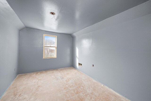 8545 S Saginaw Ave, Chicago, IL 60617 - empty room with lofted ceiling