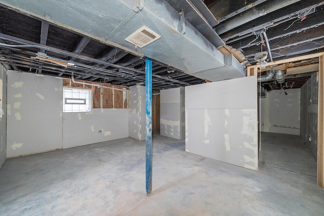 8545 S Saginaw Ave, Chicago, IL 60617 - view of below grade area