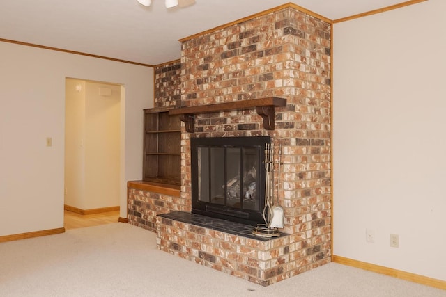 1316 Kirkwood Dr, Pontiac, IL 61764 - detailed view of carpet and ornamental molding