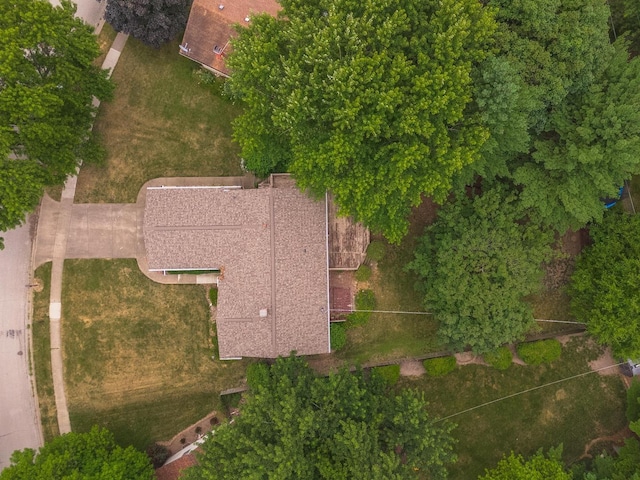 1316 Kirkwood Dr, Pontiac, IL 61764 - drone / aerial view