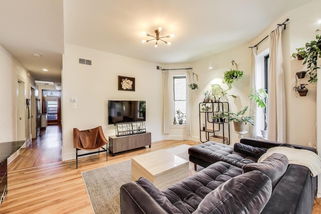5826 N Winthrop Ave Unit 2N, Chicago, IL 60660 - photo 4