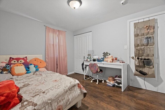 2116 Castle Ct, Waukegan, IL 60087 - bedroom featuring wood finished floors and a closet