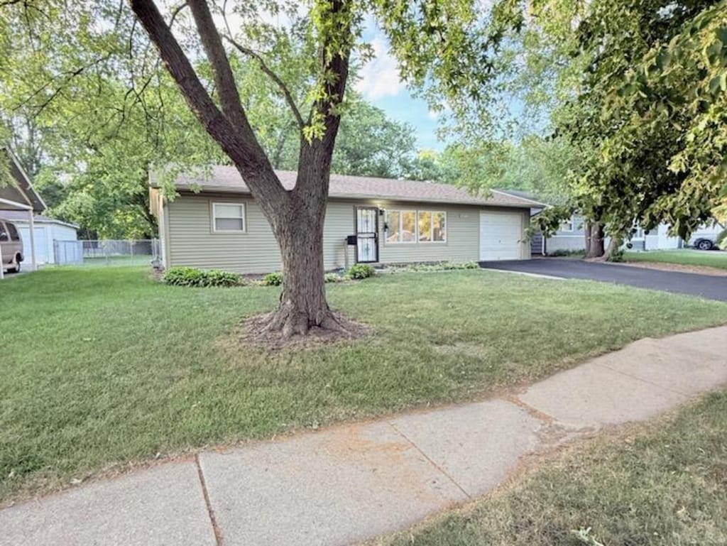 2017 E Sauk Trl, Sauk Village, IL 60411 - photo 1