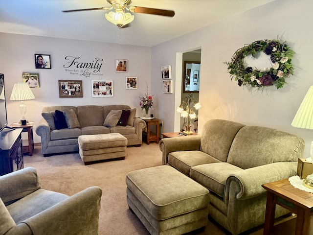 241 E Porter St, Oglesby, IL 61348 - carpeted living room featuring ceiling fan