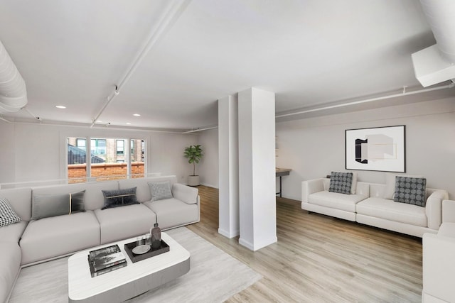 331 S Peoria St Unit Ph6, Chicago, IL 60607 - living area with light wood-style floors and recessed lighting