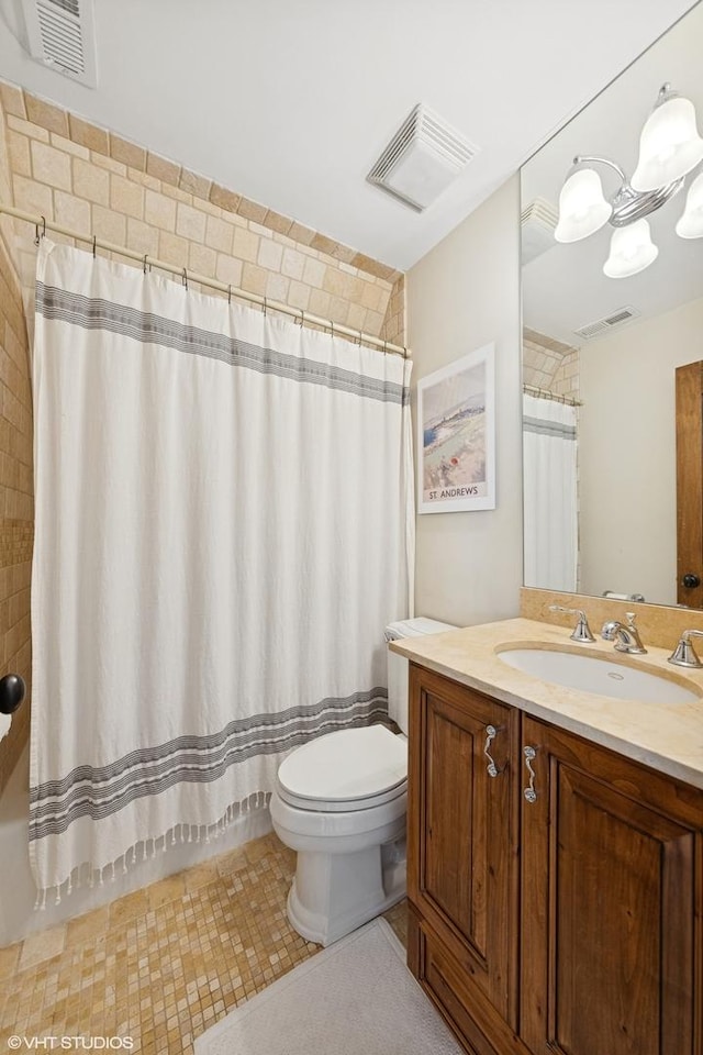 437 N County Line Rd, Hinsdale, IL 60521 - full bathroom featuring vanity, tile patterned floors, and shower / tub combo