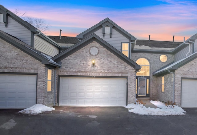 519 Kresswood Dr, Mchenry, IL 60050 - photo 1