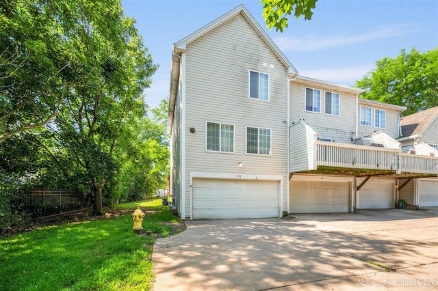 300 Wildrose Ct, Bolingbrook, IL 60440 - photo 3