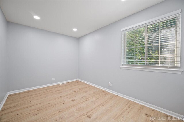 300 Wildrose Ct, Bolingbrook, IL 60440 - photo 25