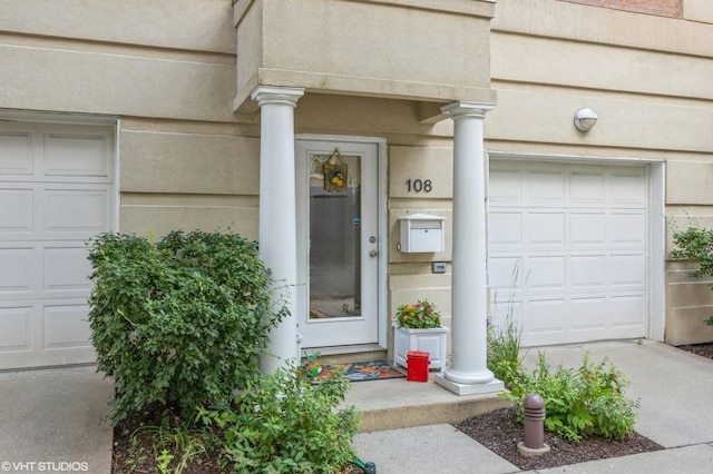 108 Belvidere Ave, Forest Park, IL 60130 - property entrance featuring driveway