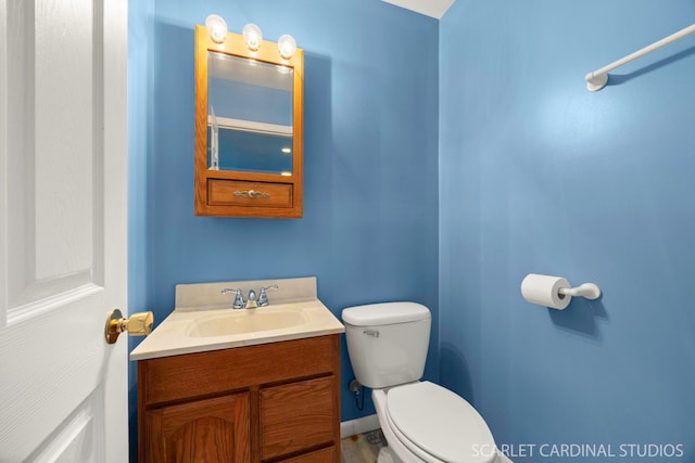 7334 Maridon Rd, Countryside, IL 60525 - half bath featuring toilet and vanity