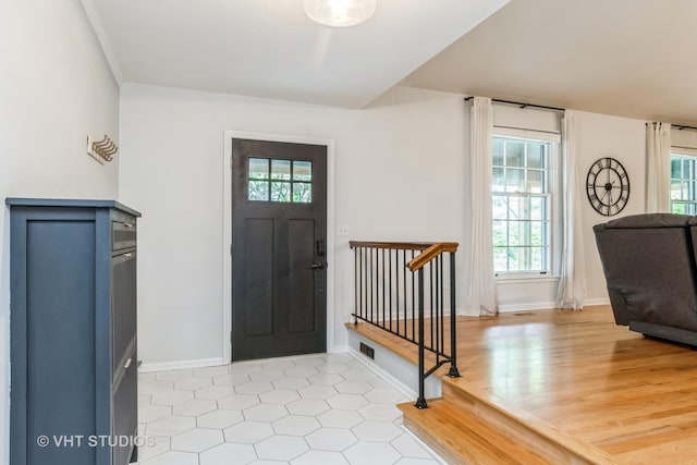 1581 Chippewa Dr, Naperville, IL 60563 - photo 2