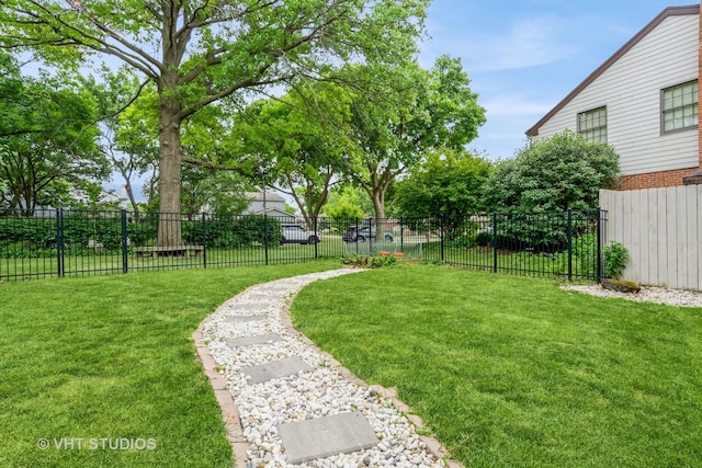 1581 Chippewa Dr, Naperville, IL 60563 - photo 25