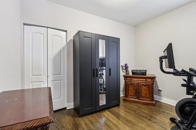 8120 S Luella Ave, Chicago, IL 60617 - workout room featuring wood finished floors and baseboards